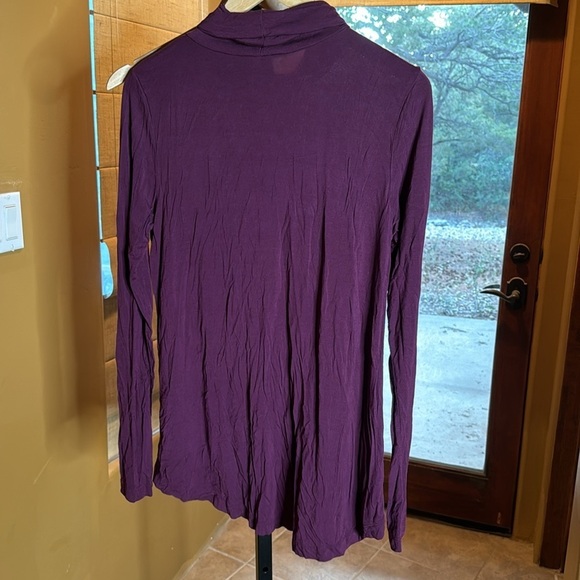 Fenn Wright Manson Plum Turtleneck High Low Modal Top Size Large - Picture 4 of 6